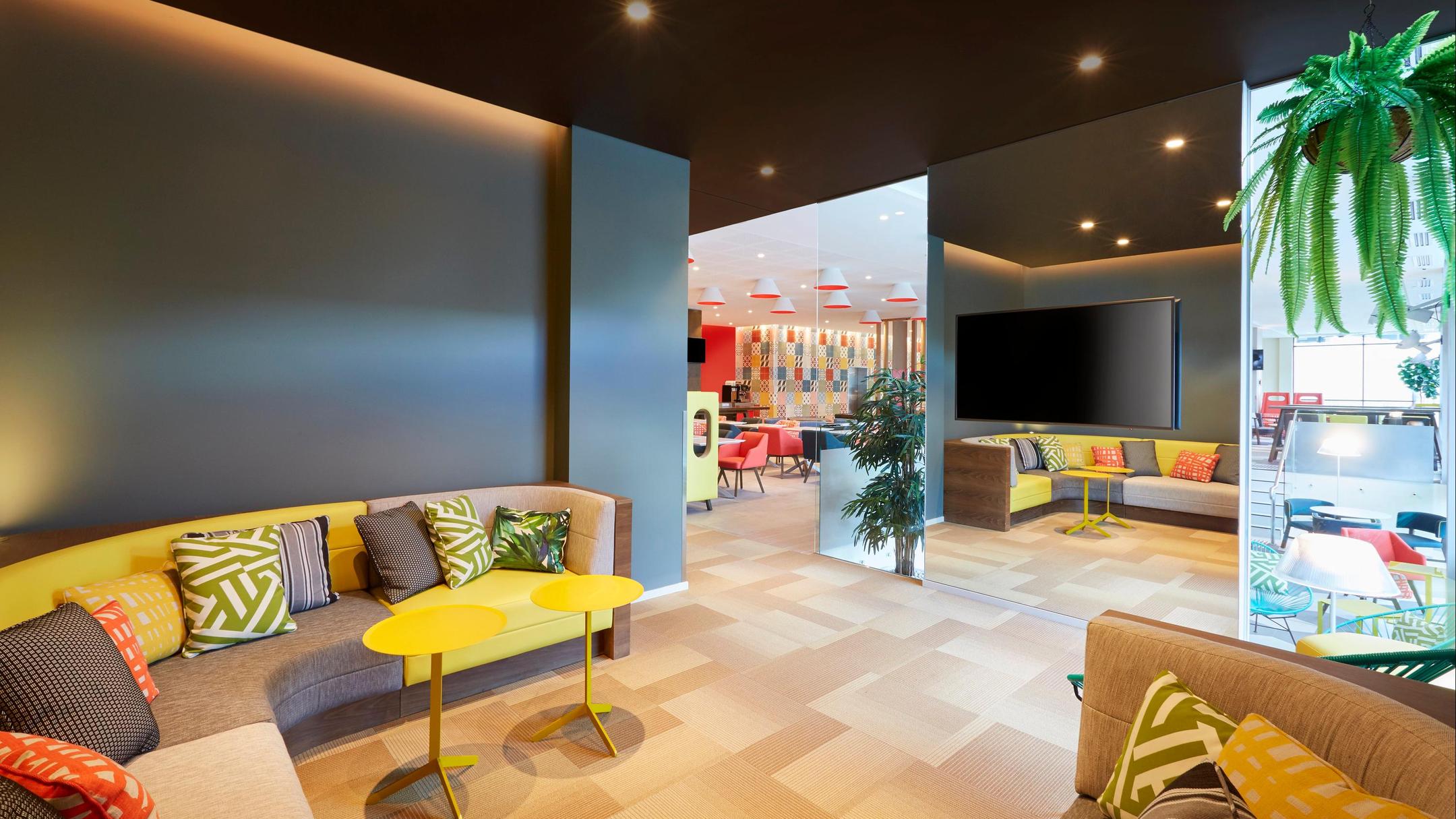 Holiday Inn Express Brisbane Central  Brisbane  QLD                    